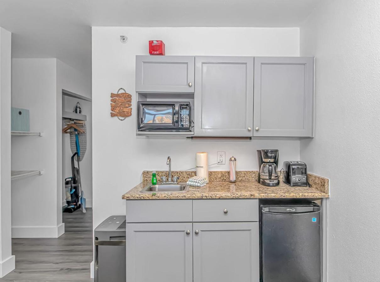 Ocean View Studio Landmark 907 Миртъл Бийч Екстериор снимка